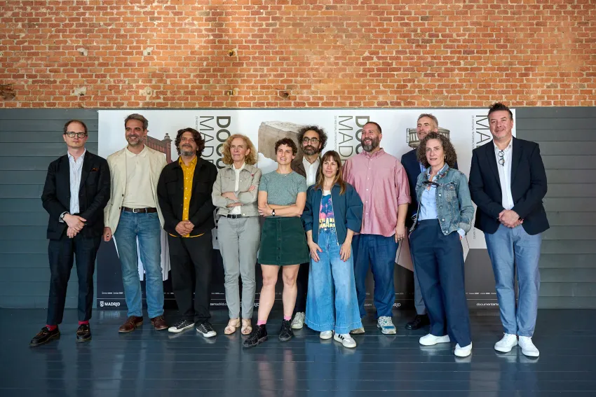 Rafael Alberola, responsable de ECAM Industria; Chema González, jefe de Cine y Nuevos Medios del Museo Reina Sofía; Carlos Reviriego, director de Programación de Filmoteca Española; María José Barrero, coordinadora general del Área de Cultura del Ayuntamiento de Madrid; Rocío Mateo-Sagasta, coordinadora de Música y Audiovisuales de La Casa Encendida; Luis E. Parés, director artístico de Cineteca Madrid; Violeta Pagán, codirectora de la Escuela Dentro Cine; José Luis Romo, director artístico de Matadero Madr