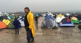 AI WEIWEI: MAREA HUMANA