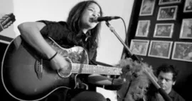 Concierto acústico de Montxika Baut