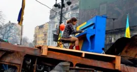 Piano / El árbol
